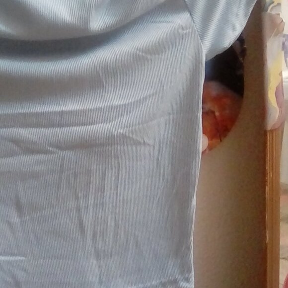 Shirt - Picture 2 of 3